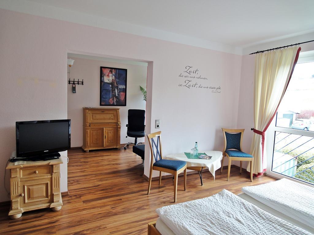 Nussknacker Hotel Ehrenfriedersdorf Habitación foto
